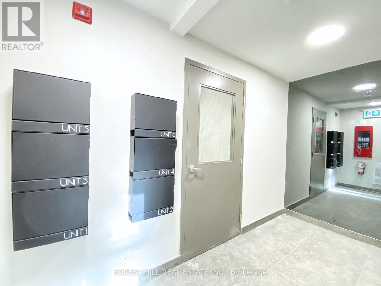 3 - 3429 Yonge Street Property Photo 6