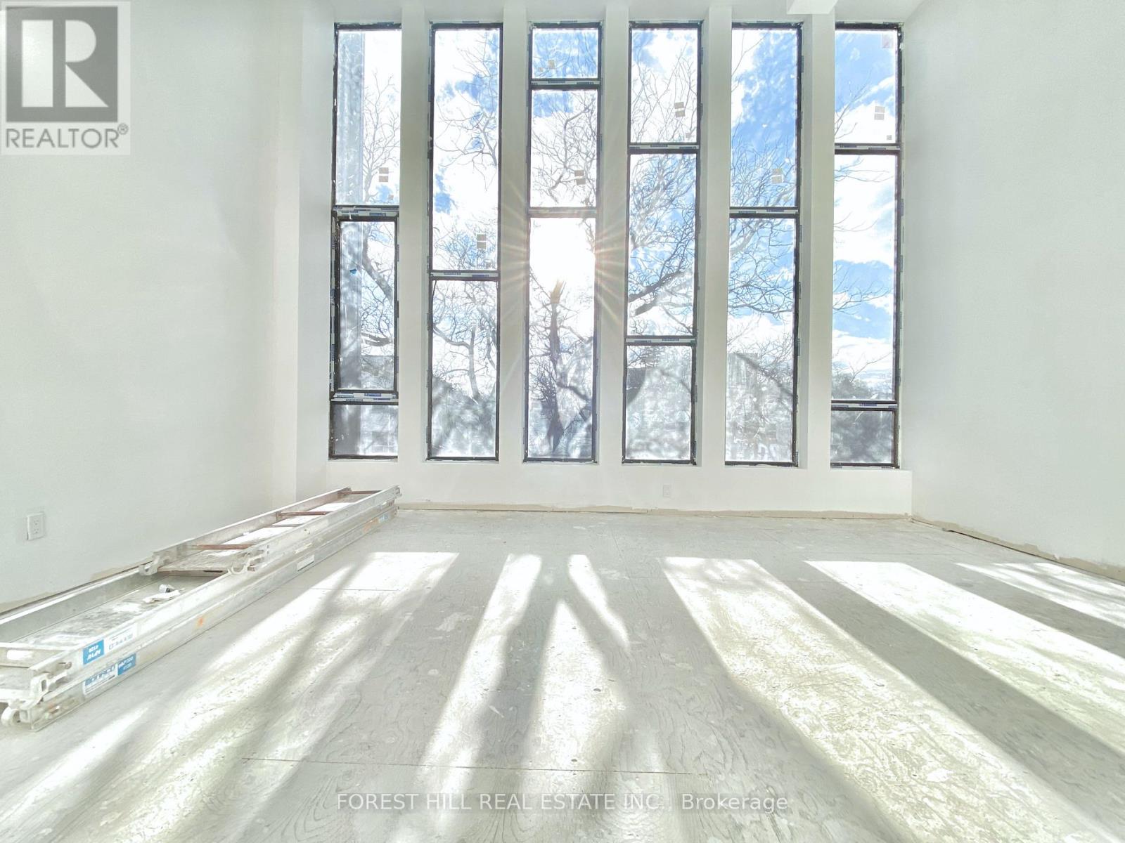 3 - 3429 Yonge Street Property Photo 21
