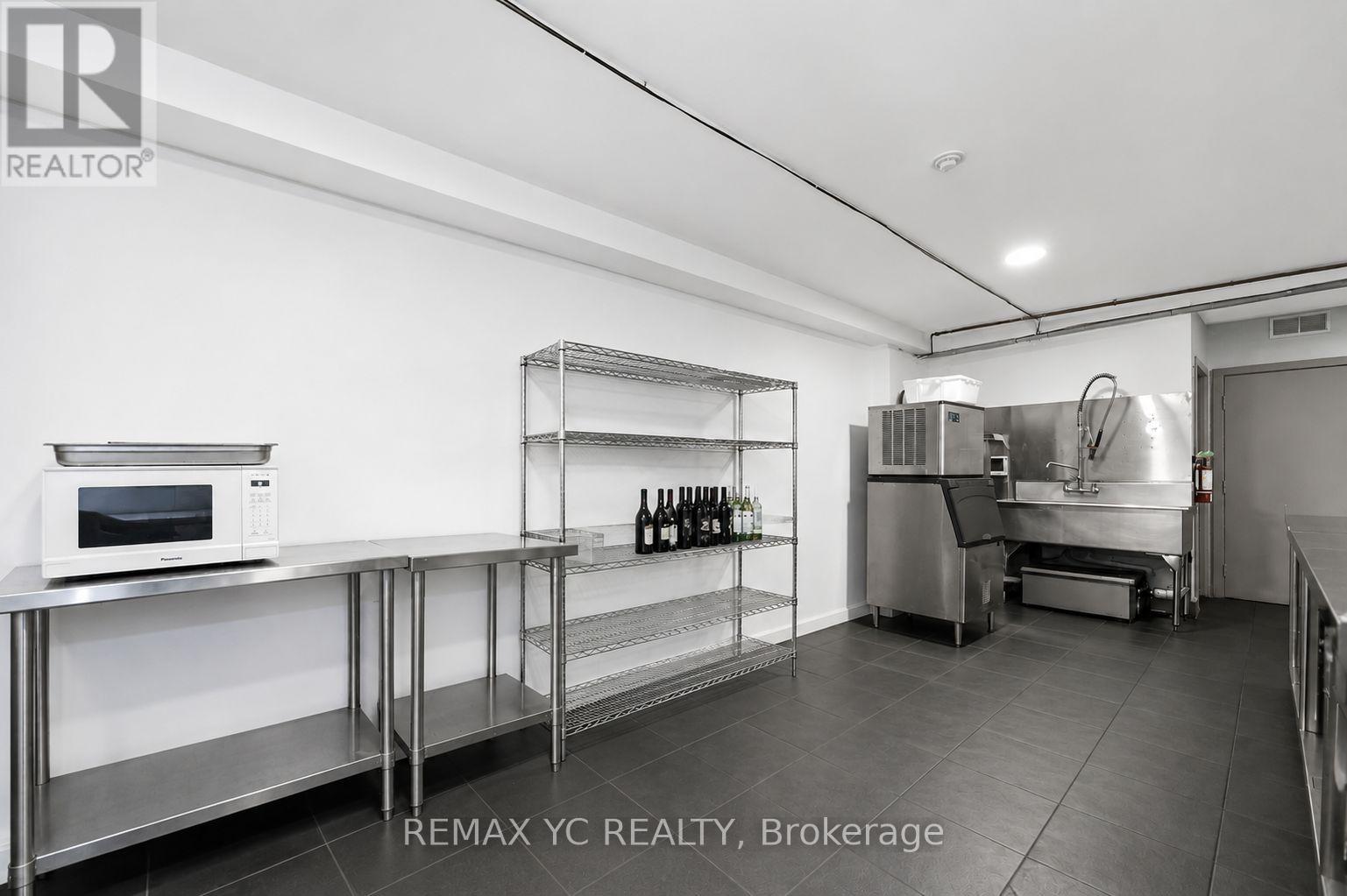 217 Ossington Avenue Property Photo 20