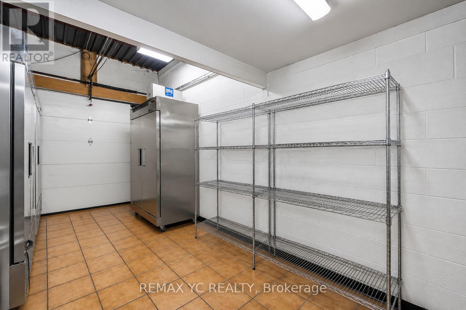 217 Ossington Avenue Property Photo 21