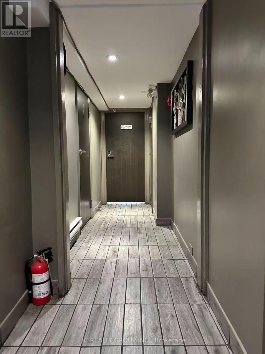 813 Yonge Street Property Photo 6