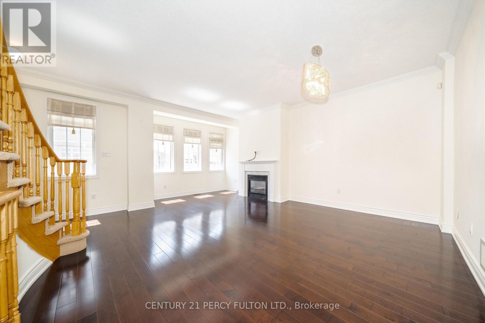 22 William Poole Way Property Photo 2