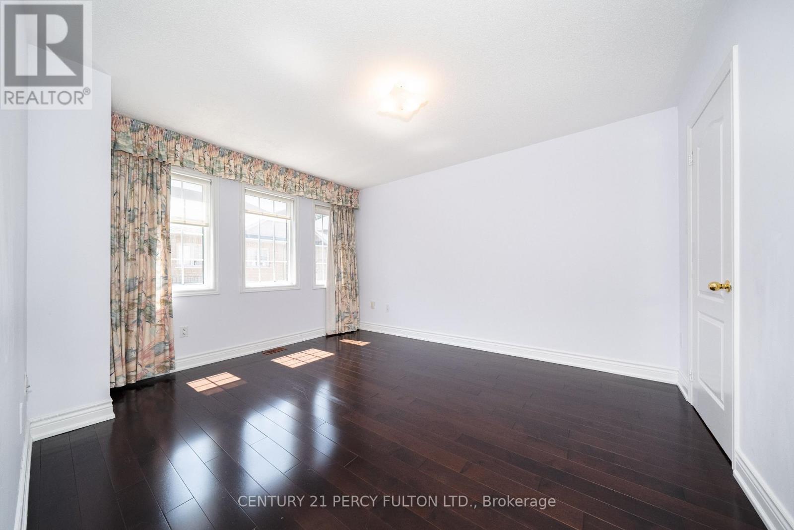 22 William Poole Way Property Photo 22