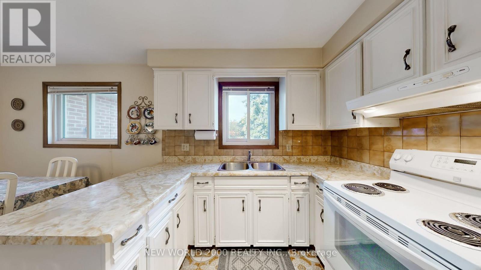 17 Squirewood Road Property Photo 14