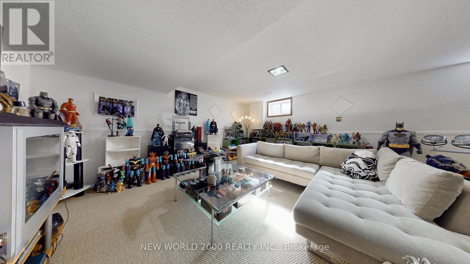 17 Squirewood Road Property Photo 25