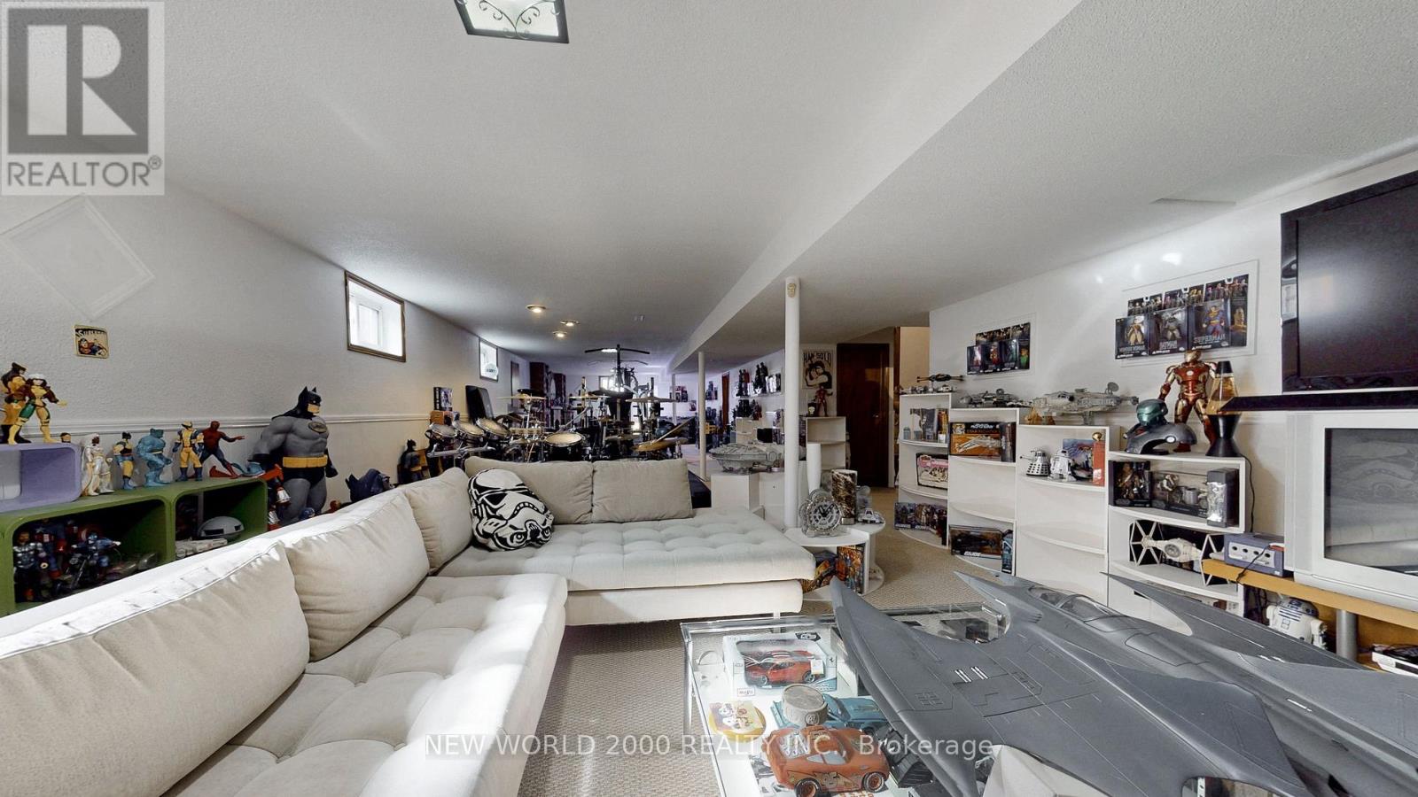 17 Squirewood Road Property Photo 27
