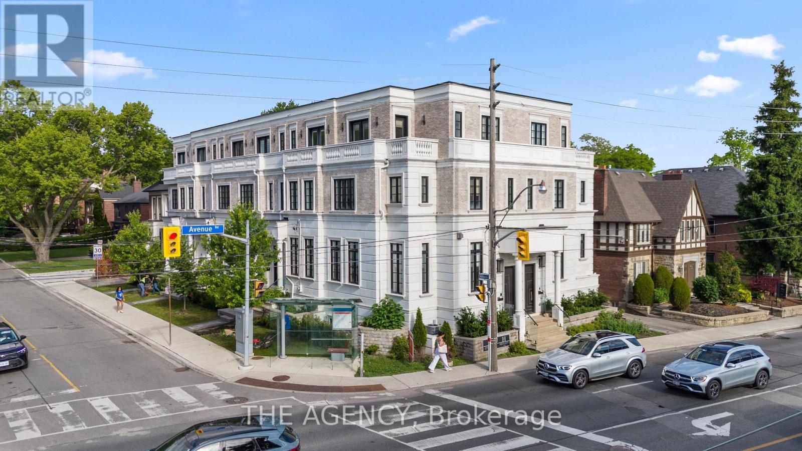 30 Hillhurst Boulevard Property Photo 1