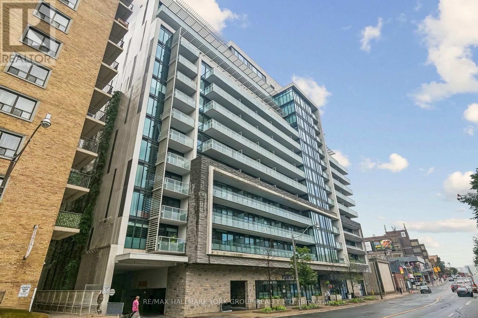 606 - 3018 YONGE STREET