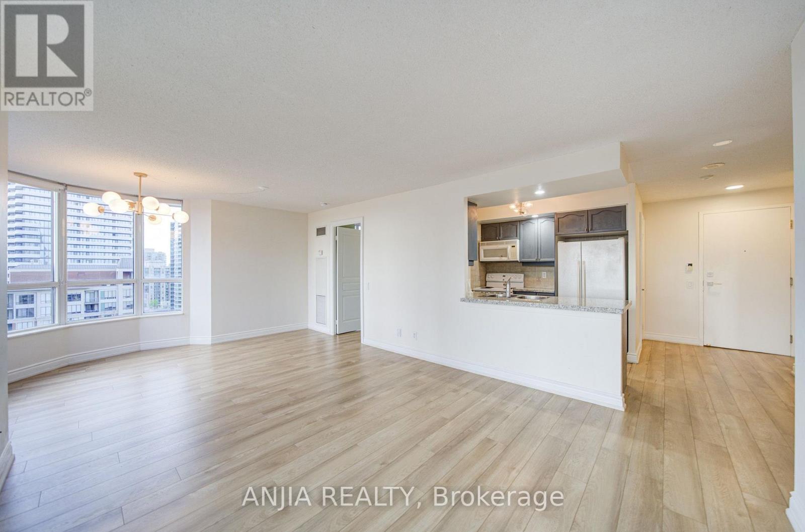 1811 - 10 Northtown Way Property Photo 17