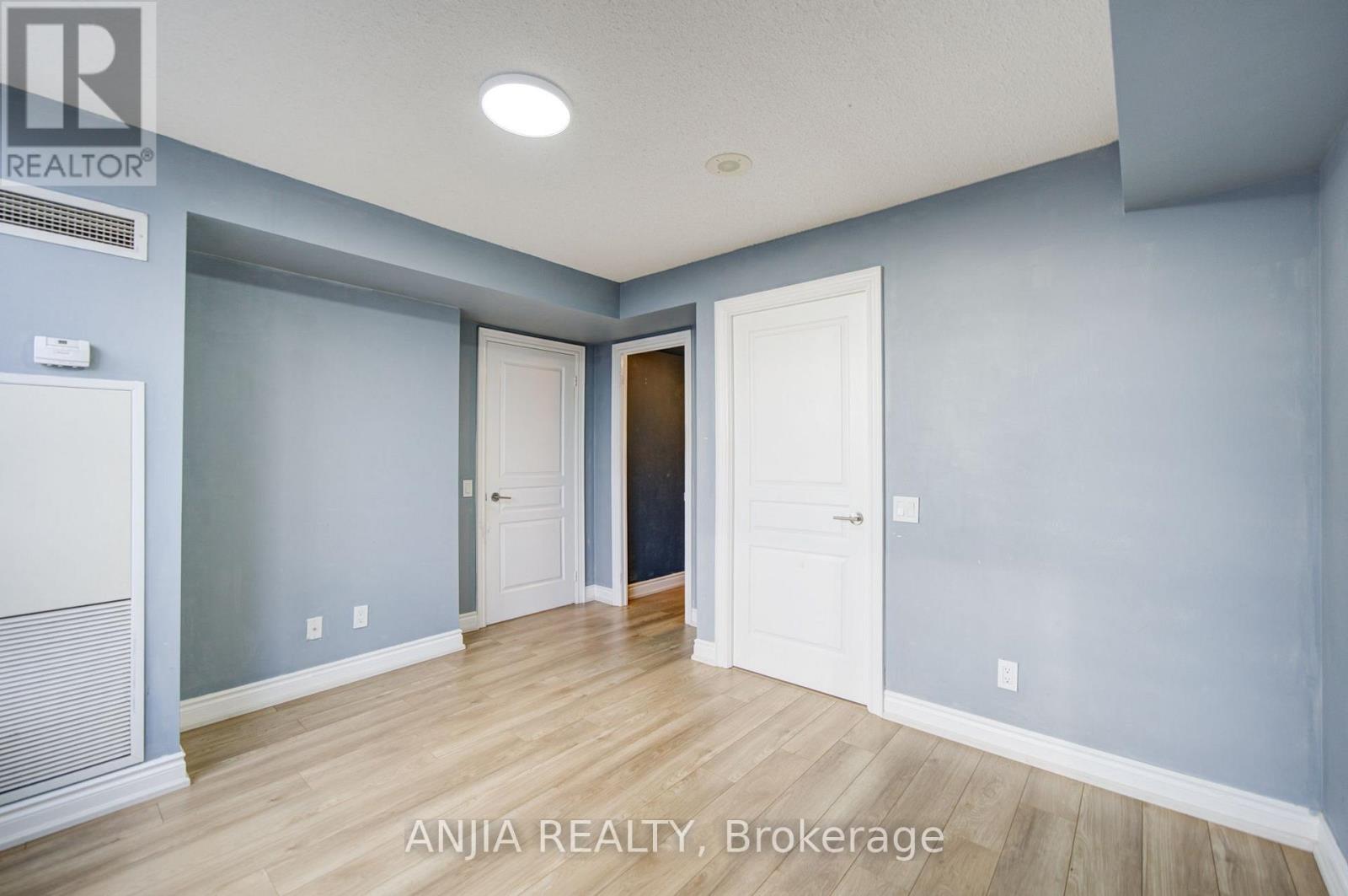 1811 - 10 Northtown Way Property Photo 20