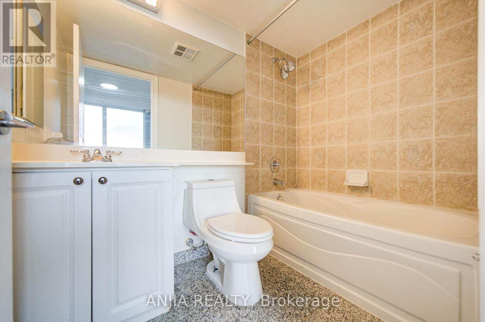 1811 - 10 Northtown Way Property Photo 21