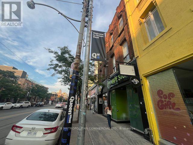 Main - 393 Queen Street W Property Photo 9