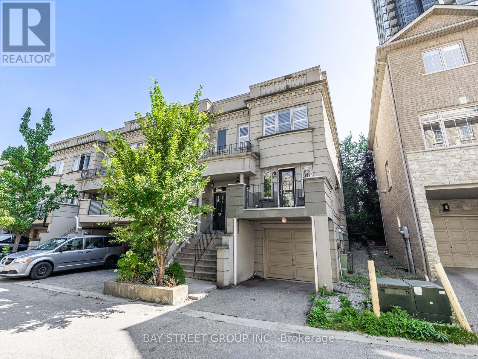 35 William Poole Way Property Photo 1