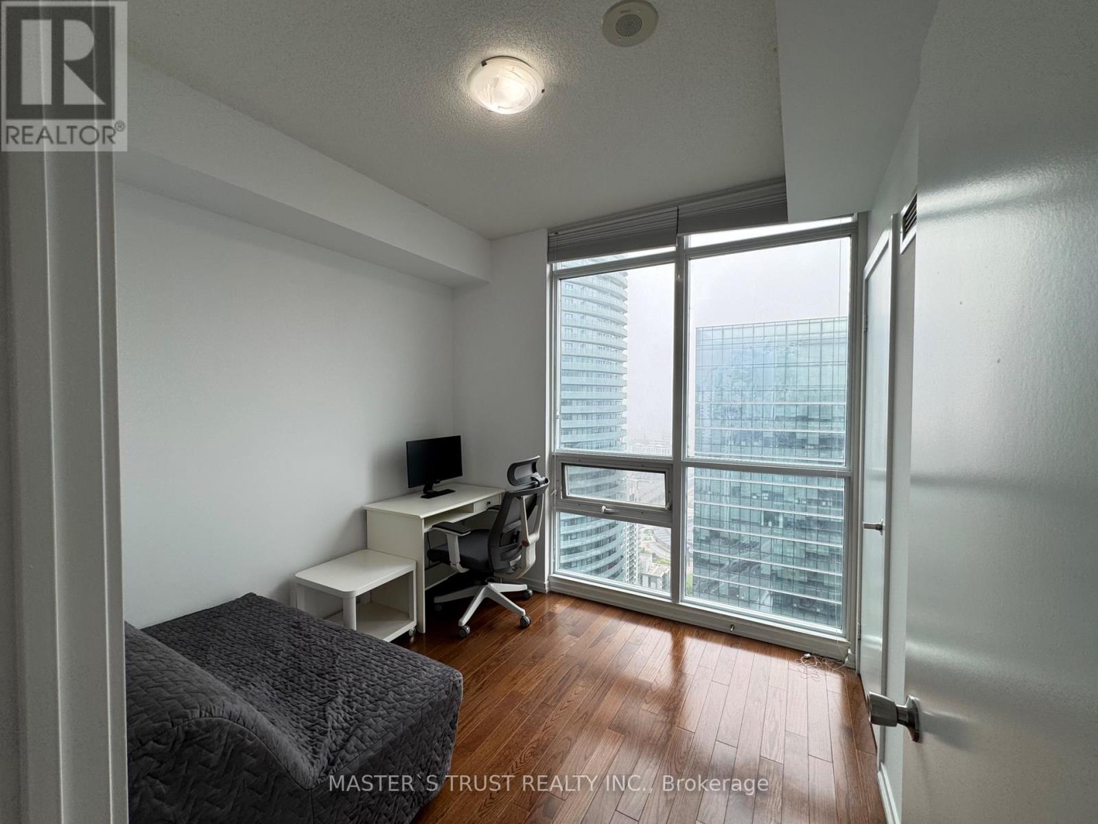 4502 - 65 Bremner Boulevard Property Photo 7