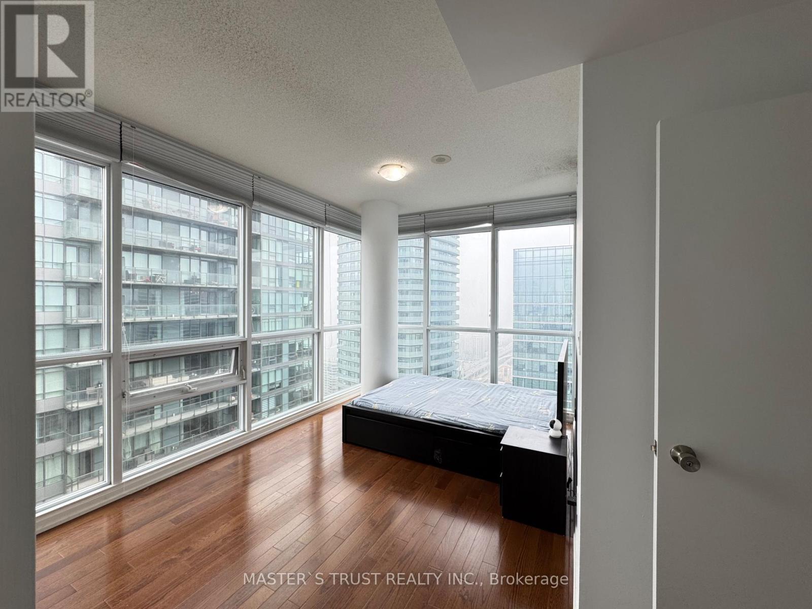 4502 - 65 Bremner Boulevard Property Photo 10