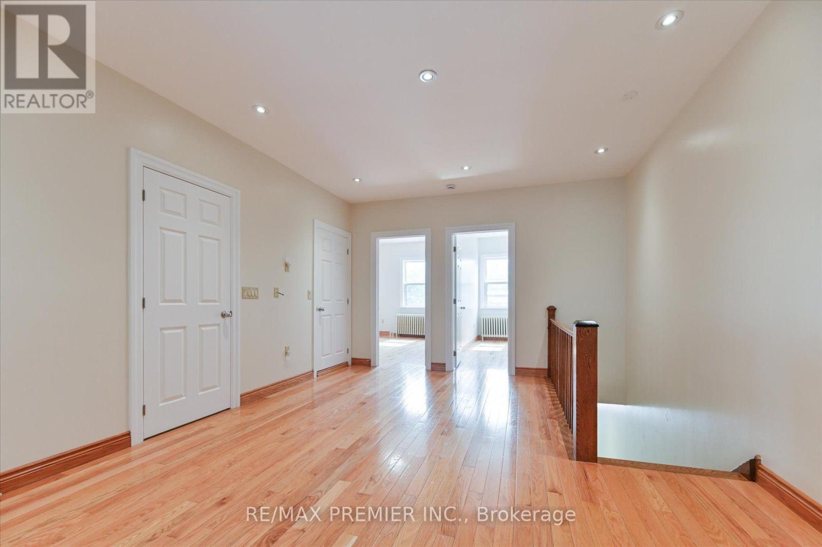 1575 Bayview Avenue Property Photo 1