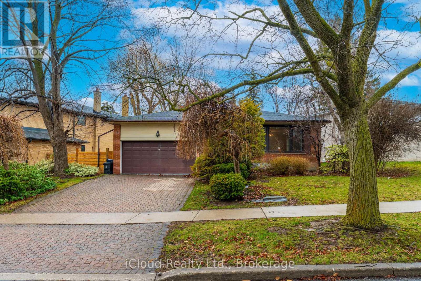 52 Montressor Drive Property Photo 1