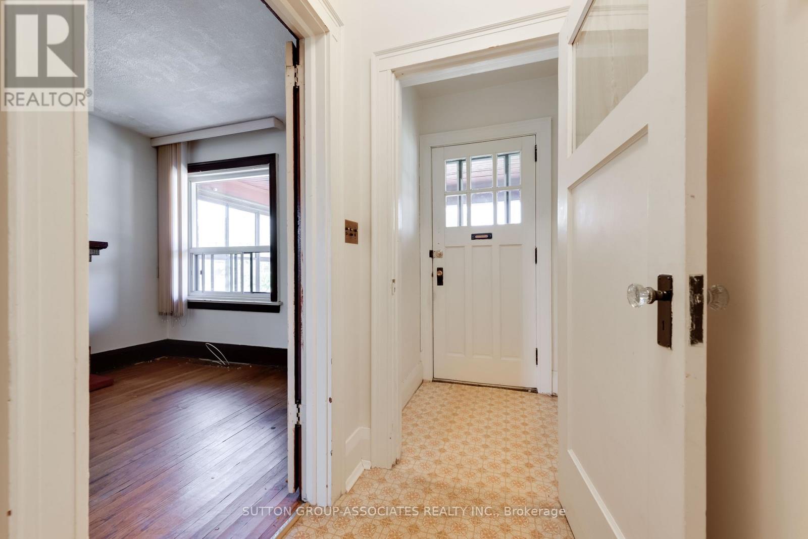 155 Earlsdale Avenue Property Photo 3