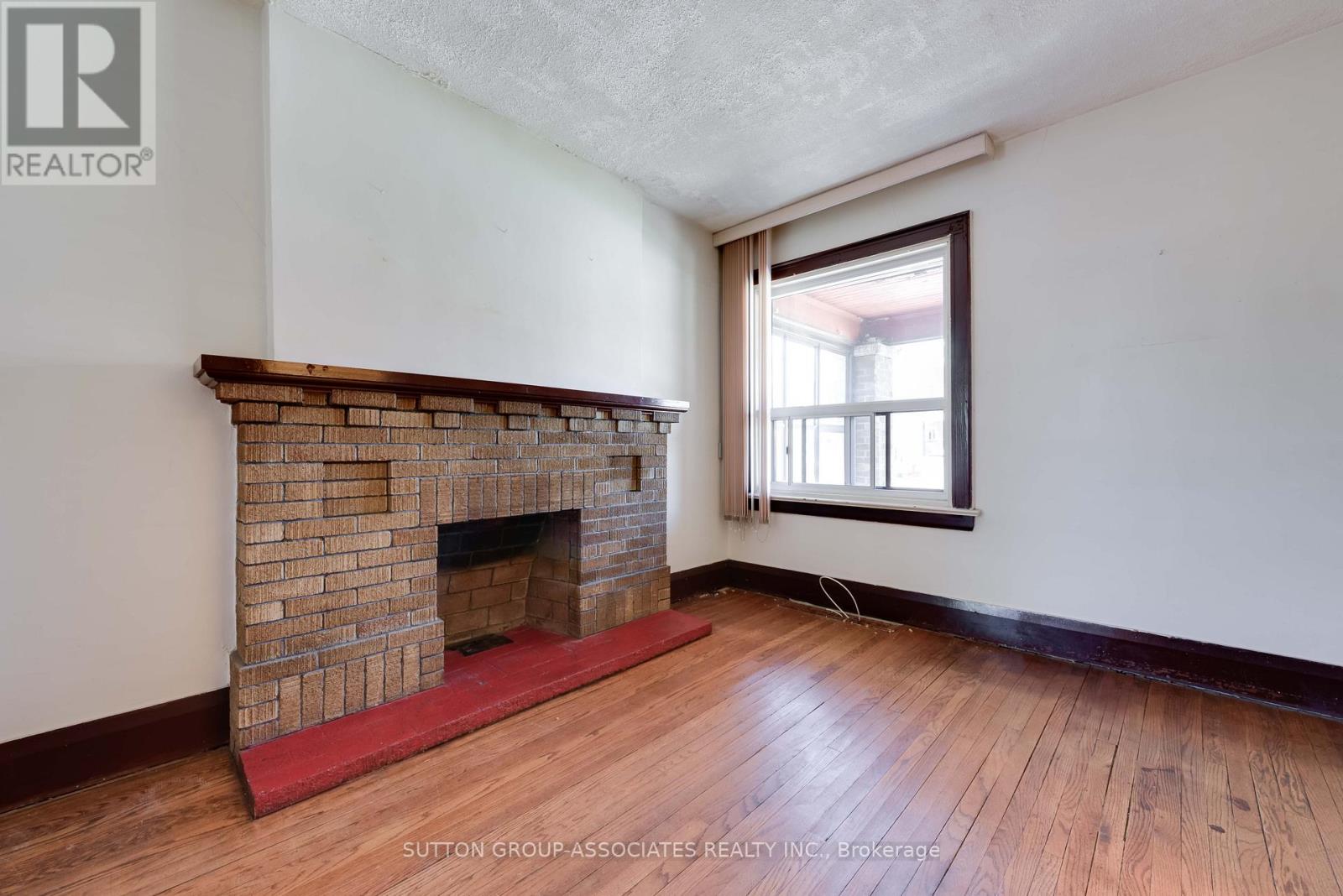 155 Earlsdale Avenue Property Photo 5
