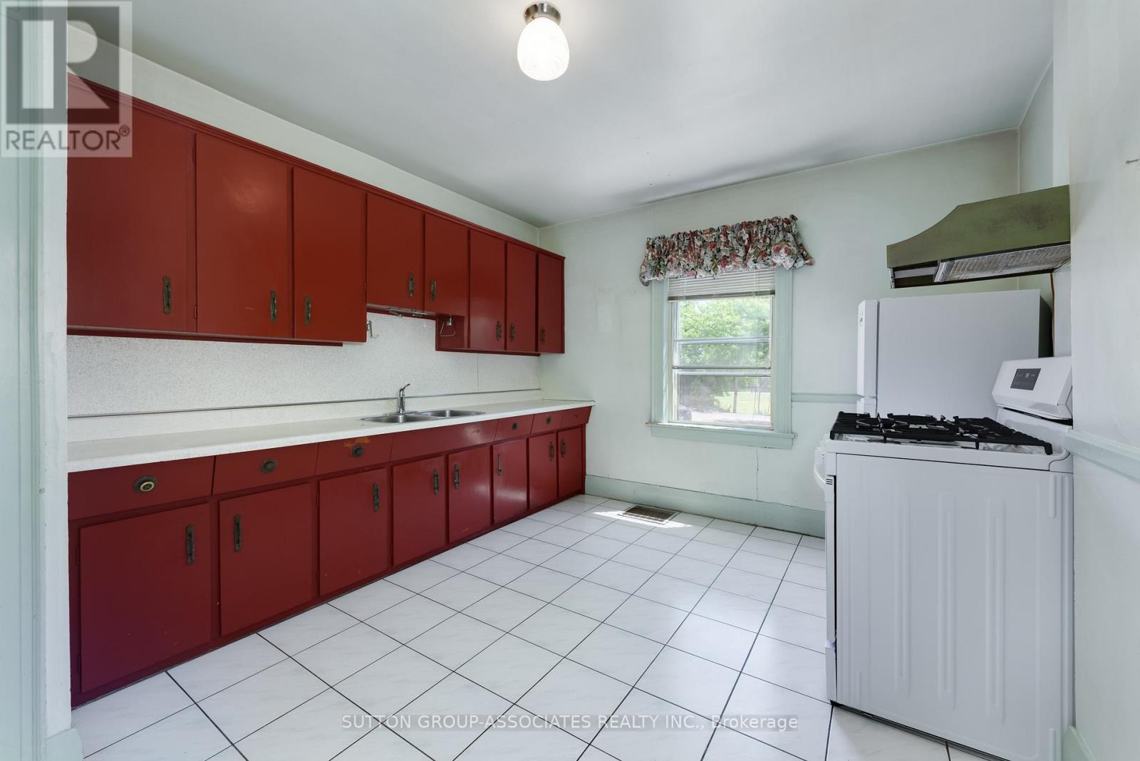 155 Earlsdale Avenue Property Photo 10