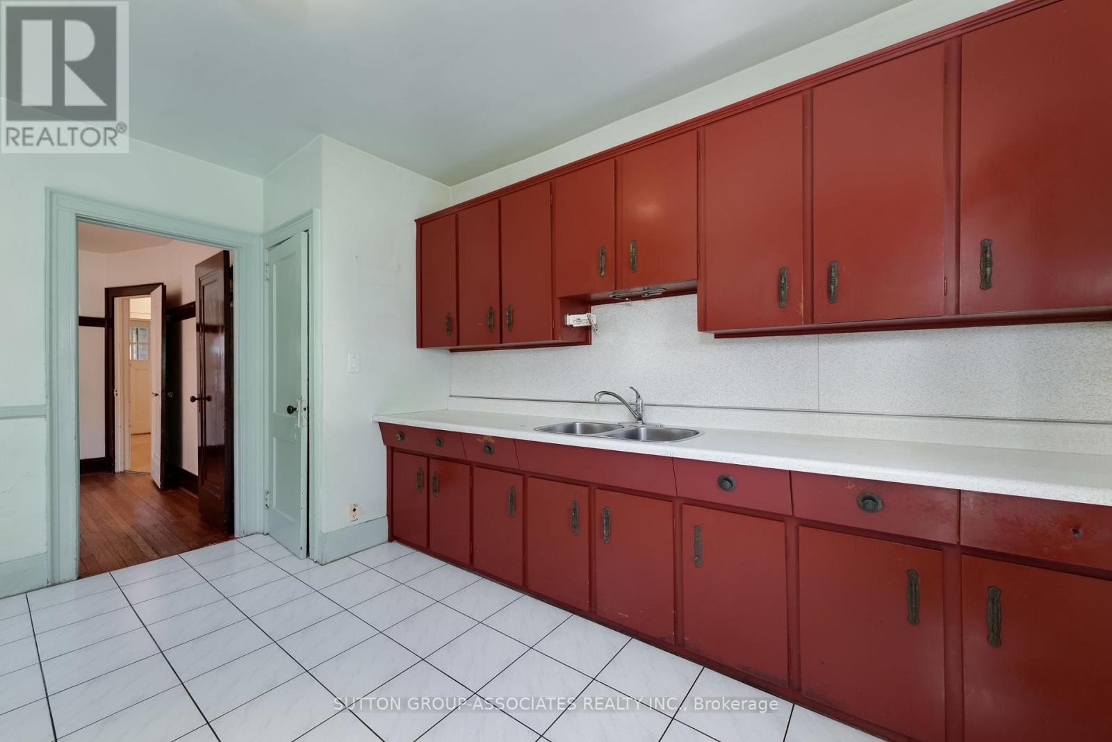 155 Earlsdale Avenue Property Photo 11