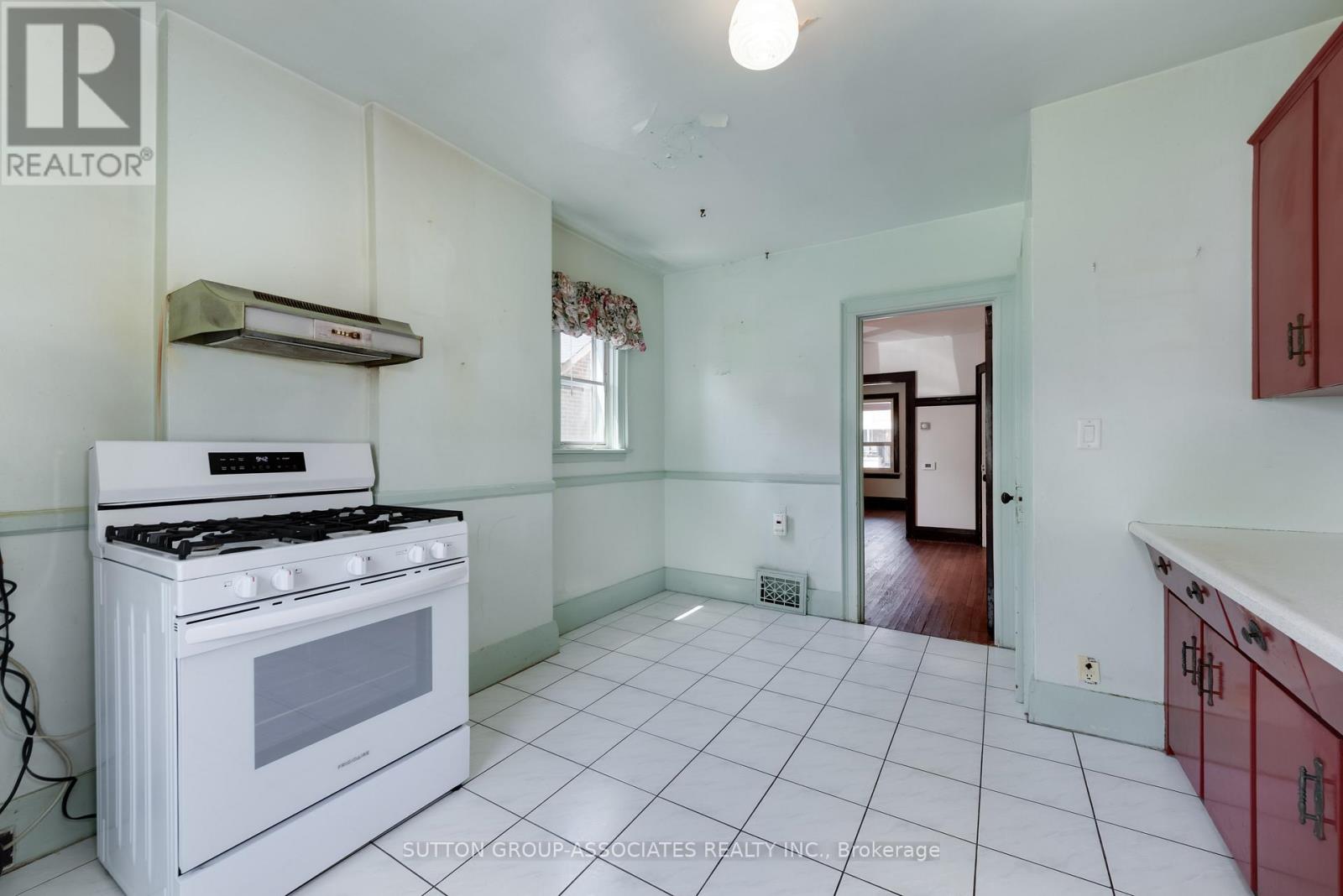 155 Earlsdale Avenue Property Photo 12