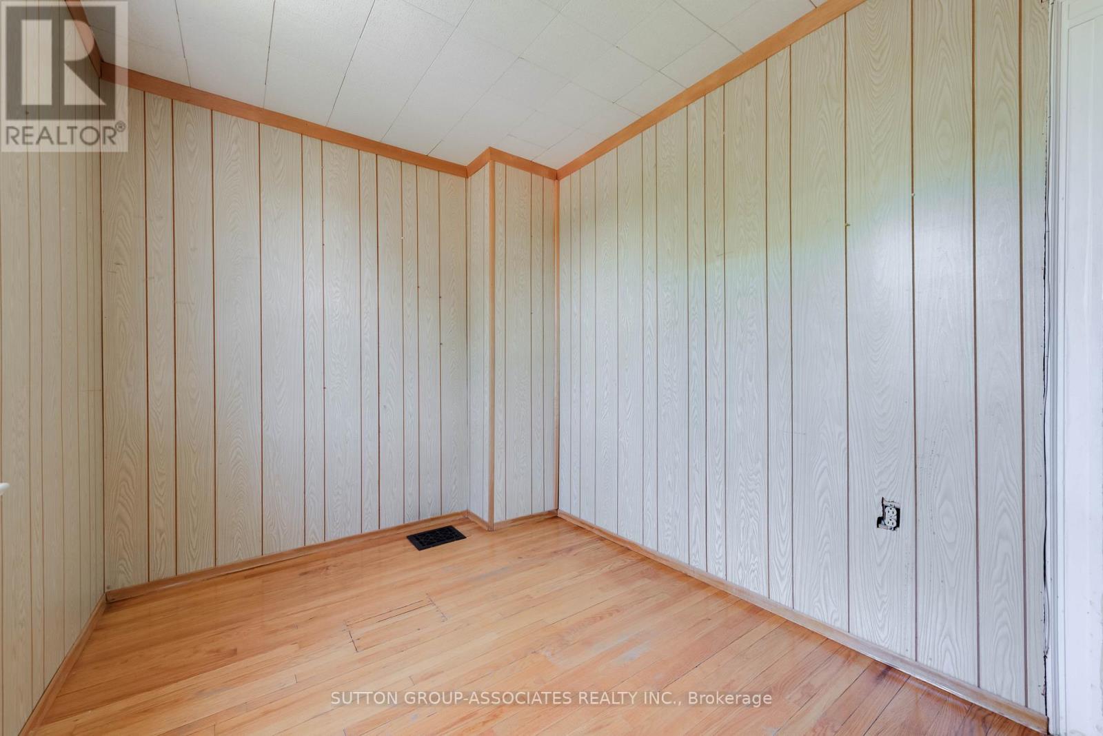 155 Earlsdale Avenue Property Photo 15