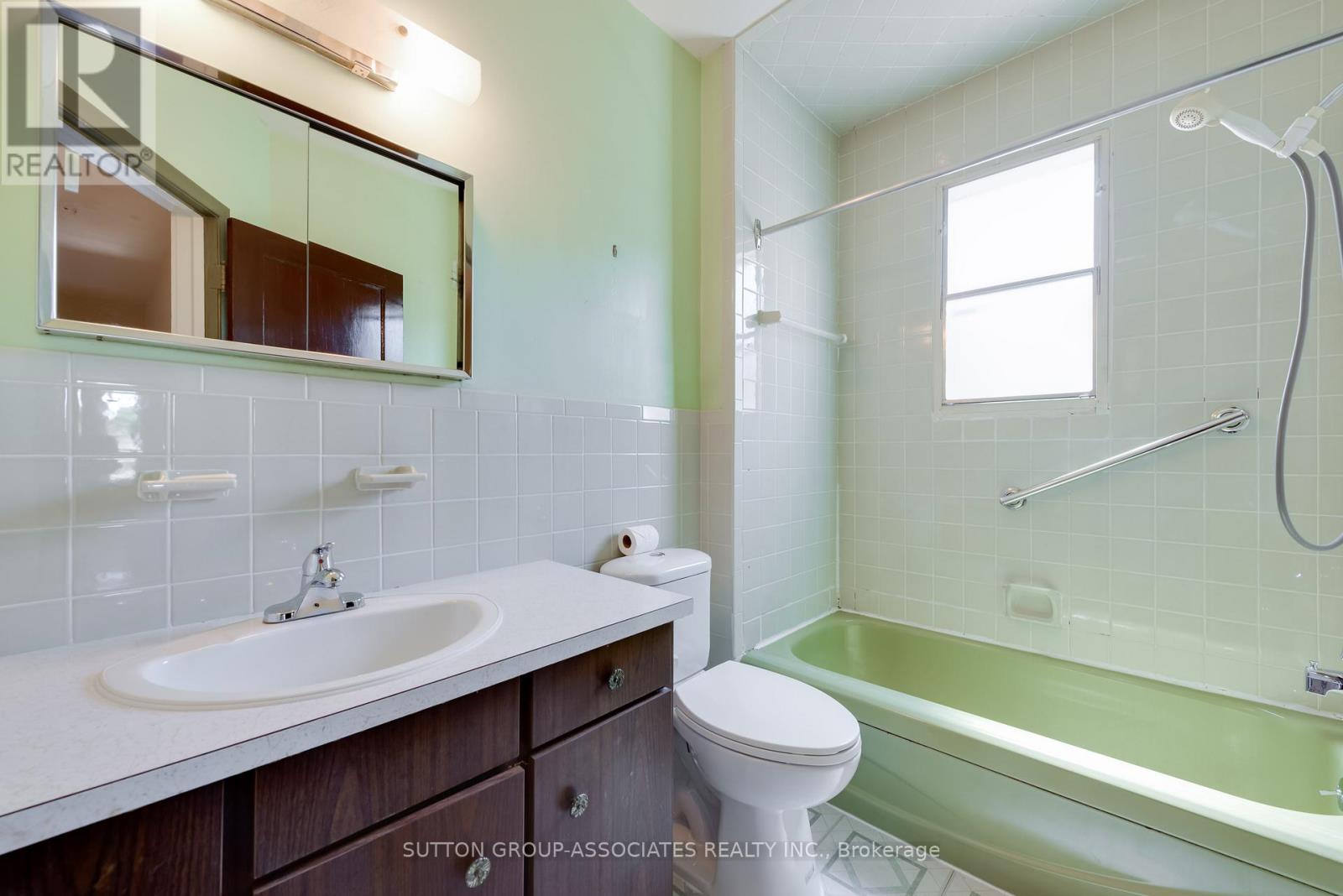 155 Earlsdale Avenue Property Photo 17