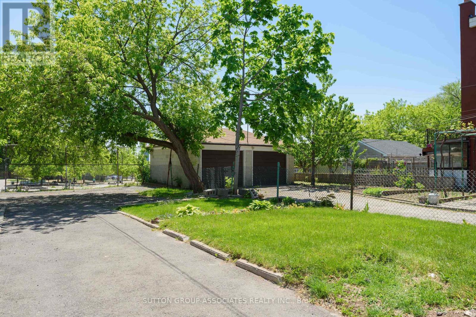155 Earlsdale Avenue Property Photo 25
