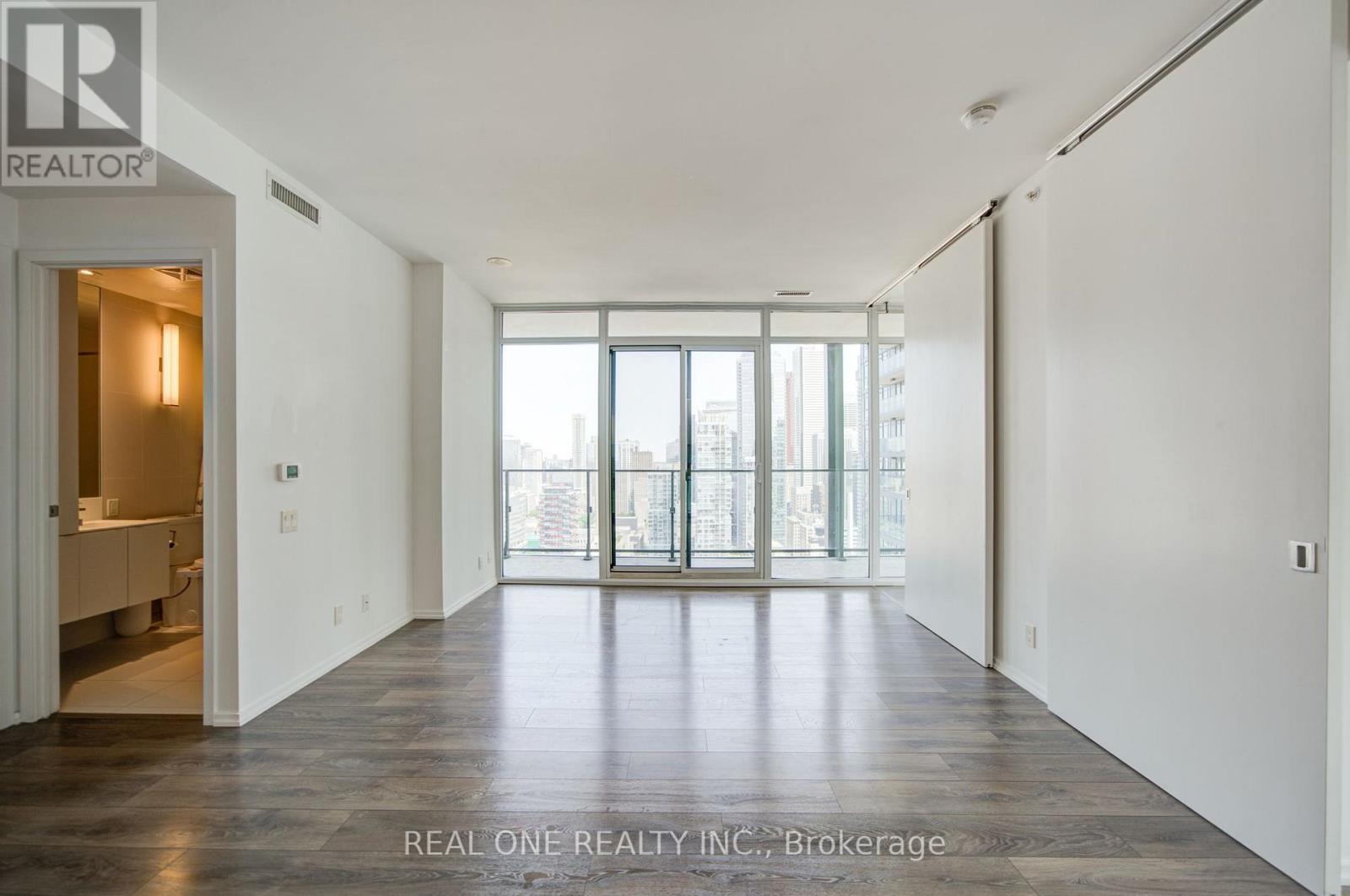 3409 - 125 Peter Street Property Photo 5