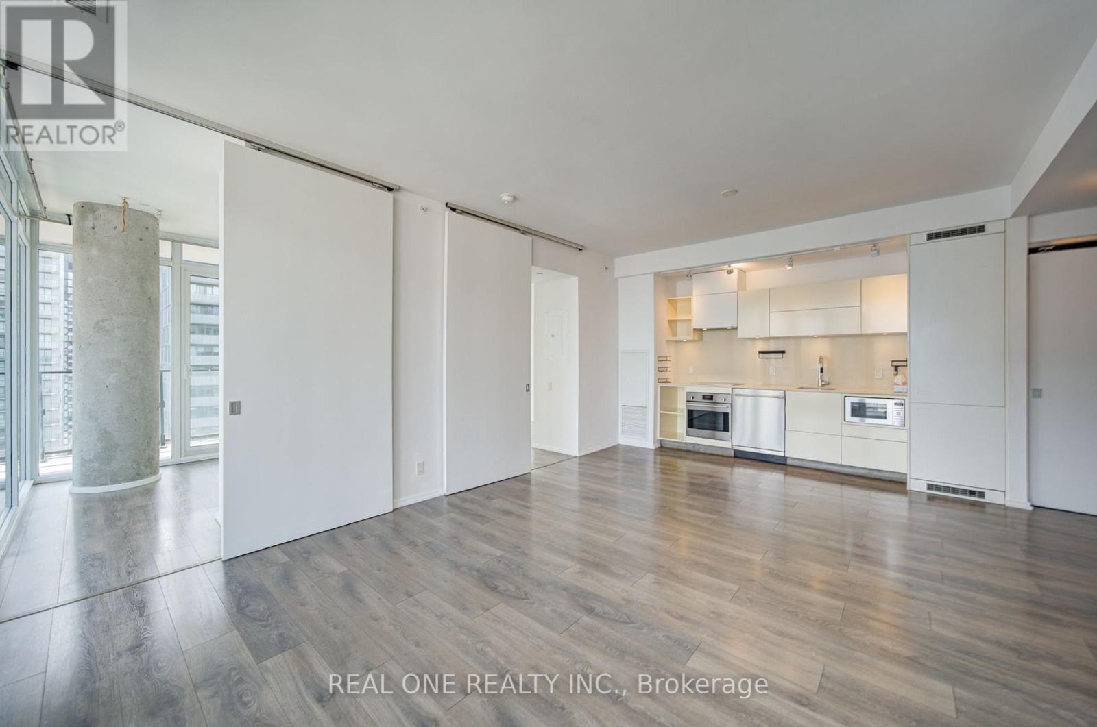 3409 - 125 Peter Street Property Photo 8