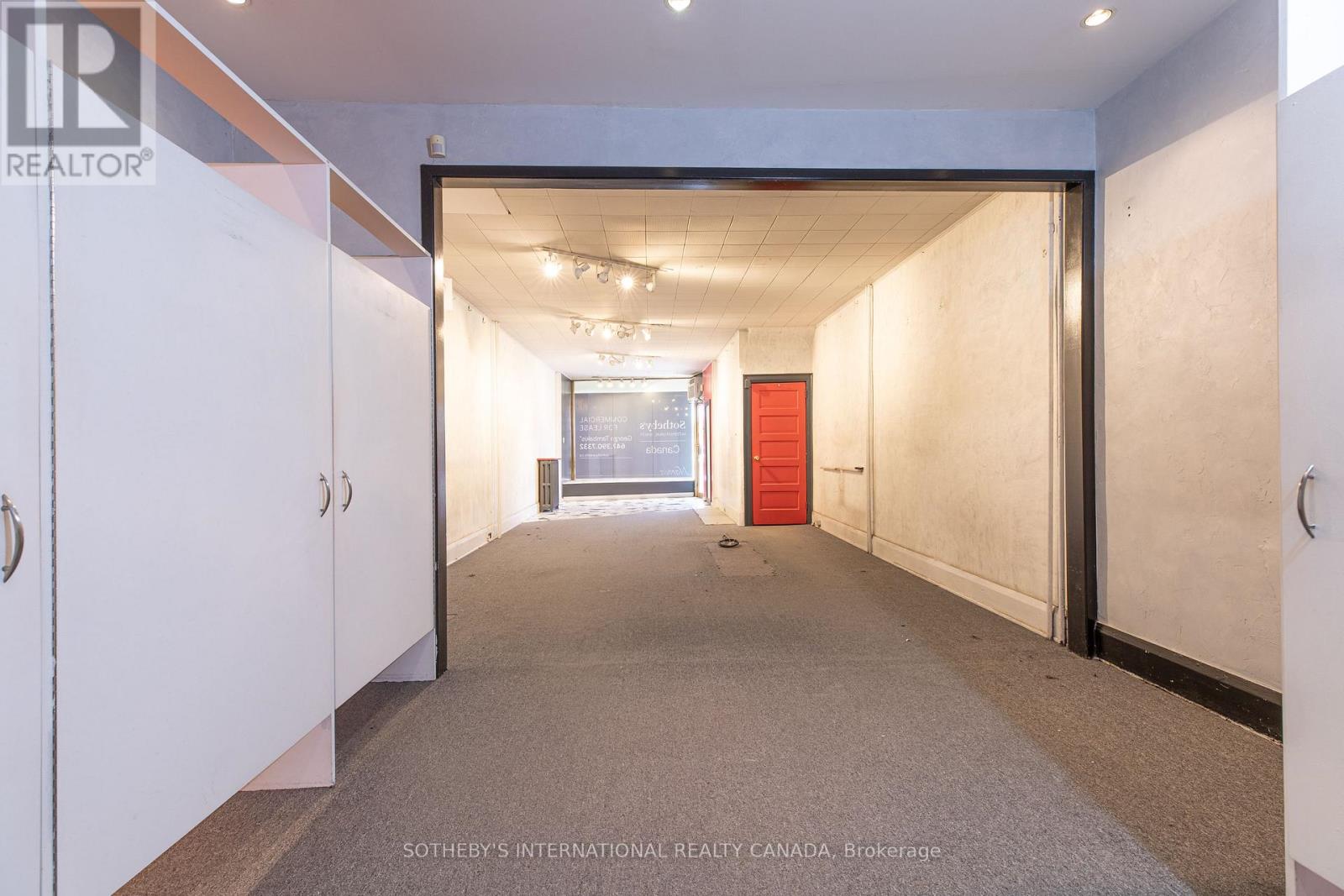 Retail Store - 3236 Yonge Street Property Photo 3