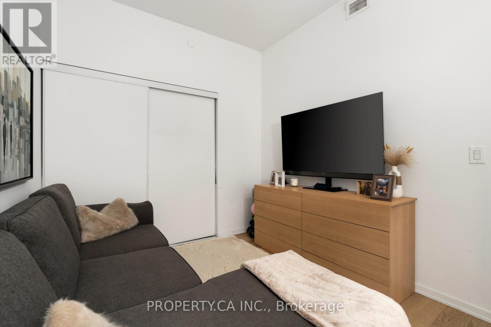 302 - 41 Dovercourt Road Property Photo 21