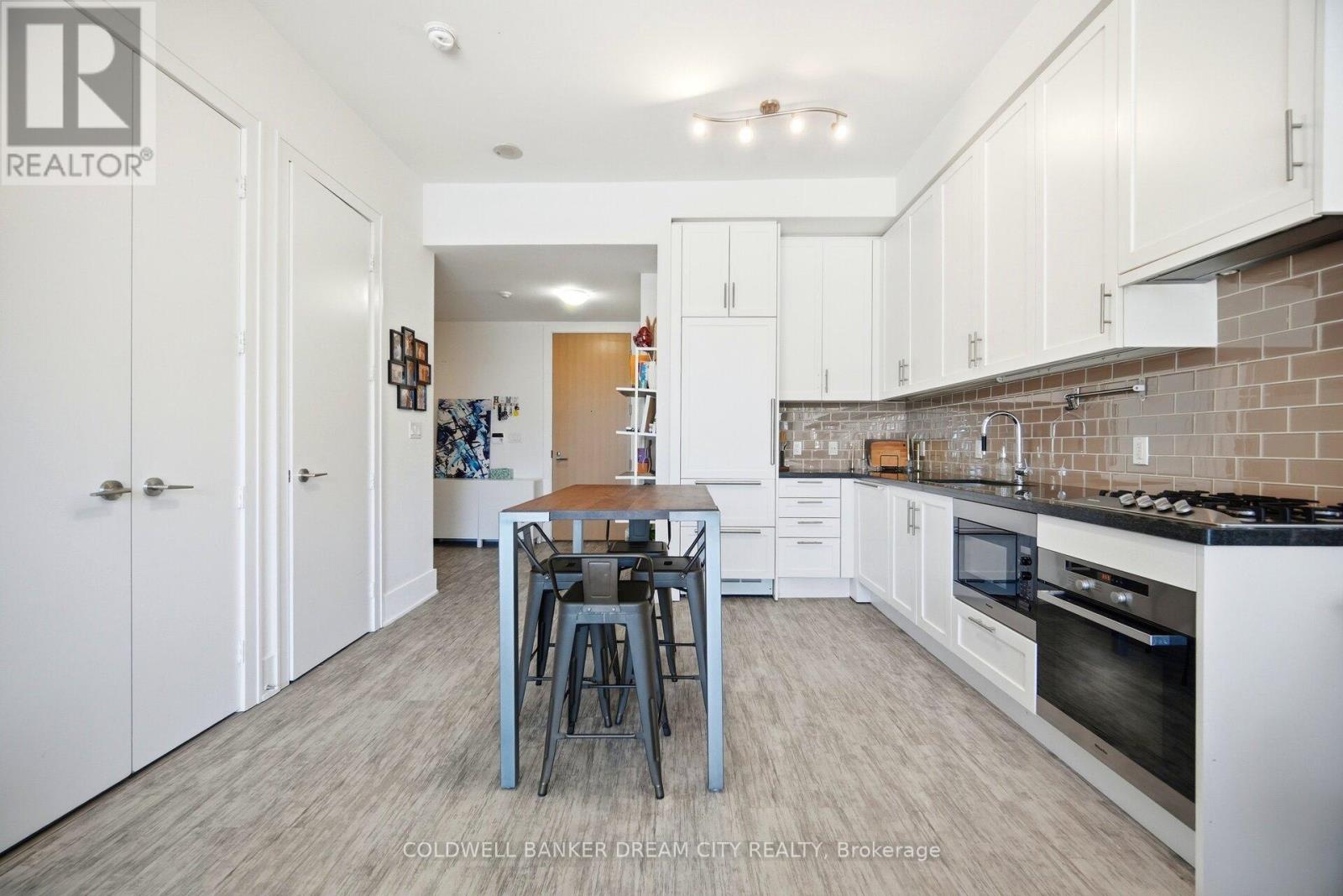 837 - 39 Queens Quay E Property Photo 10