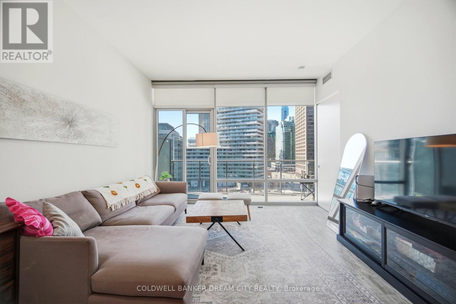 837 - 39 Queens Quay E Property Photo 13