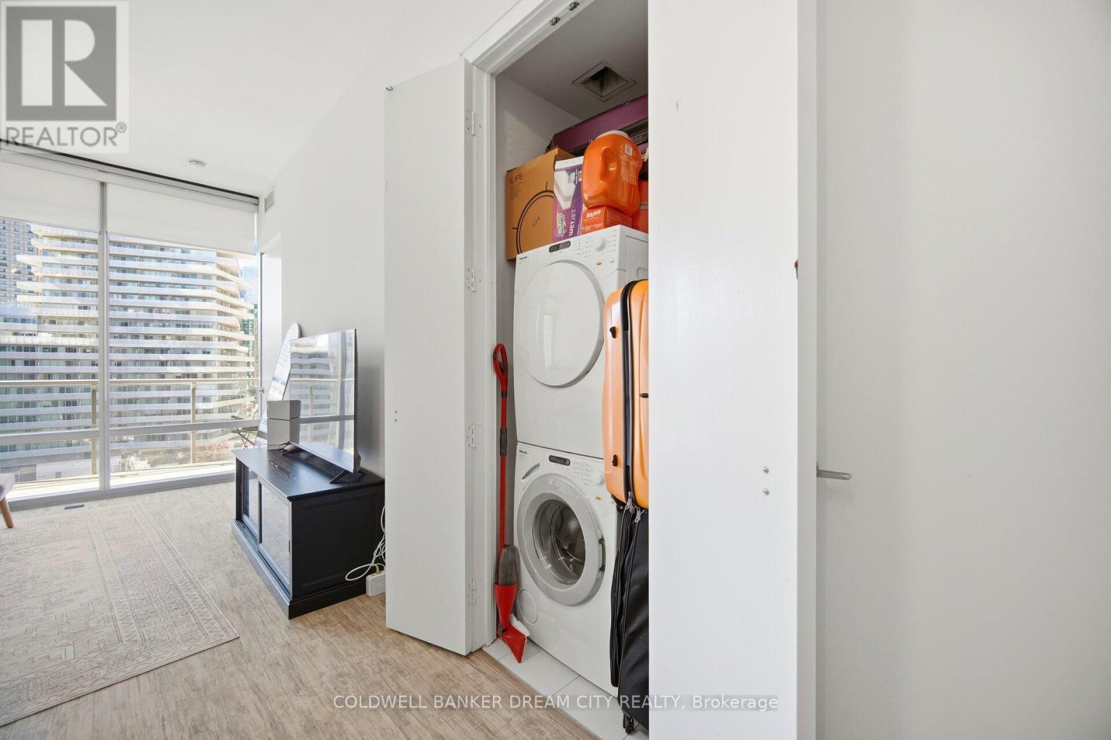 837 - 39 Queens Quay E Property Photo 20