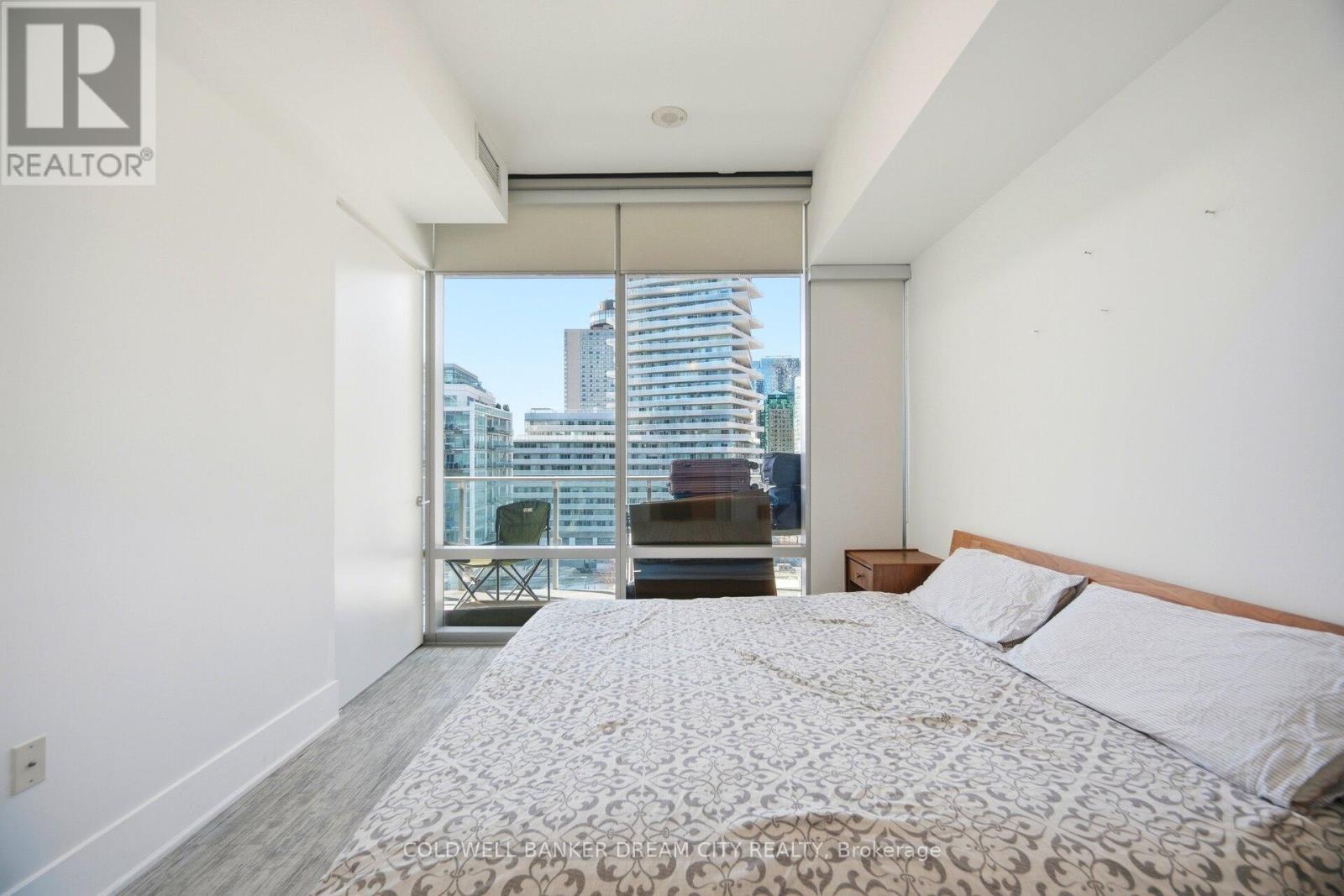 837 - 39 Queens Quay E Property Photo 24