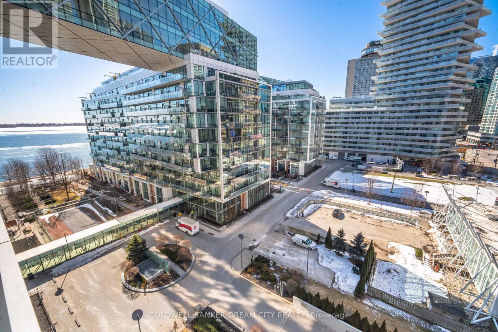 837 - 39 Queens Quay E Property Photo 32