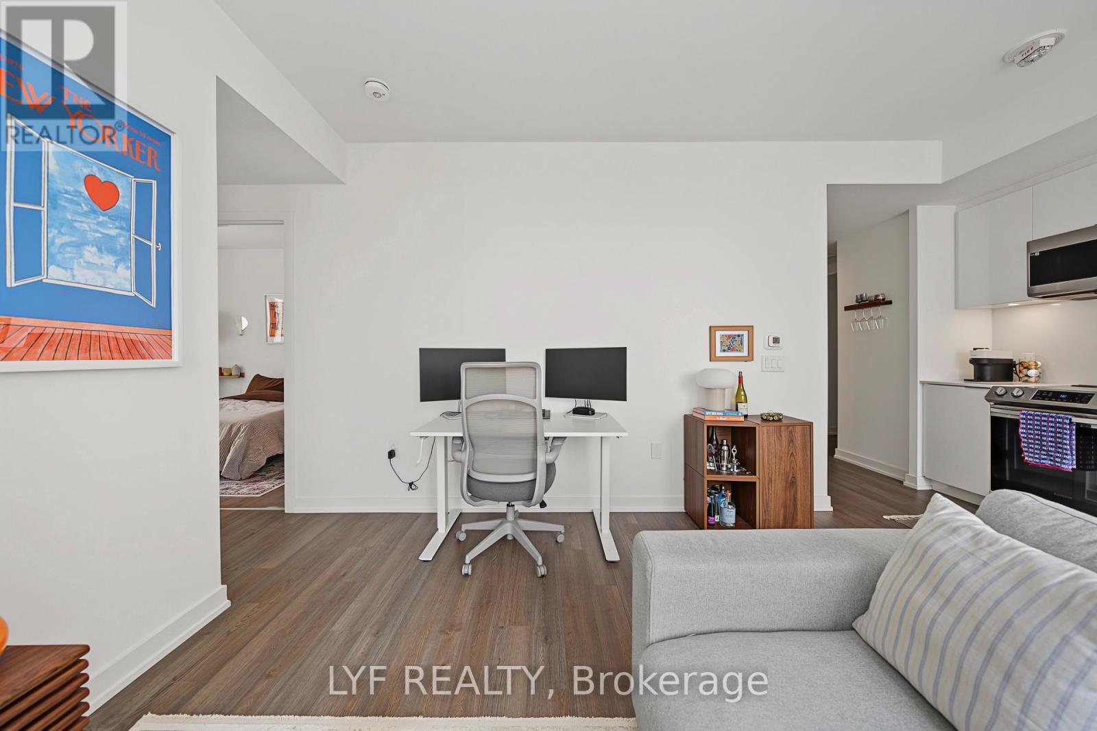 2403 - 357 King Street W Property Photo 19