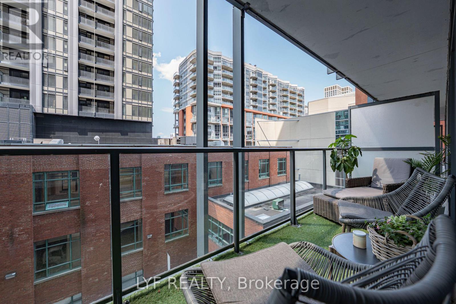 402 - 105 George Street Property Photo 5