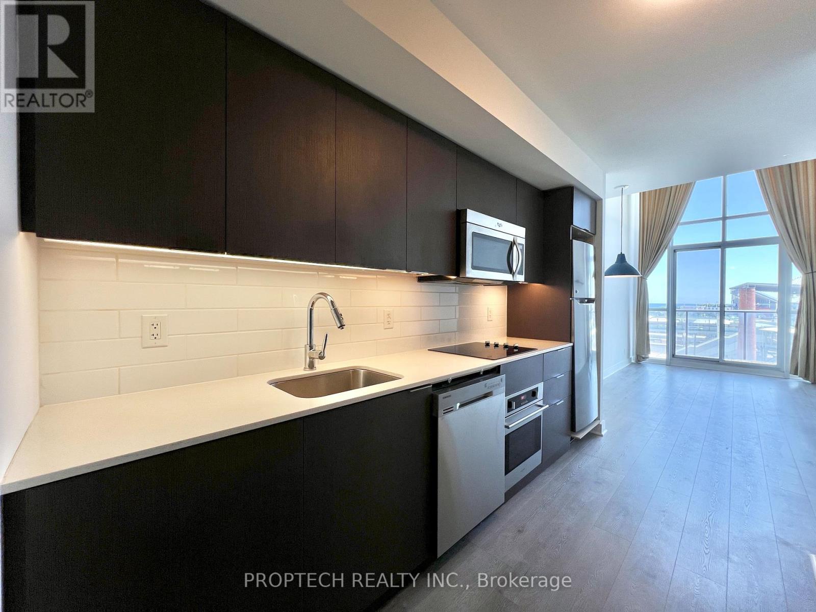 509 - 5 Hanna Avenue Property Photo 6