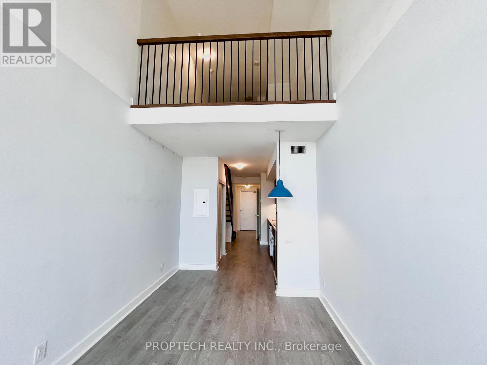 509 - 5 Hanna Avenue Property Photo 9
