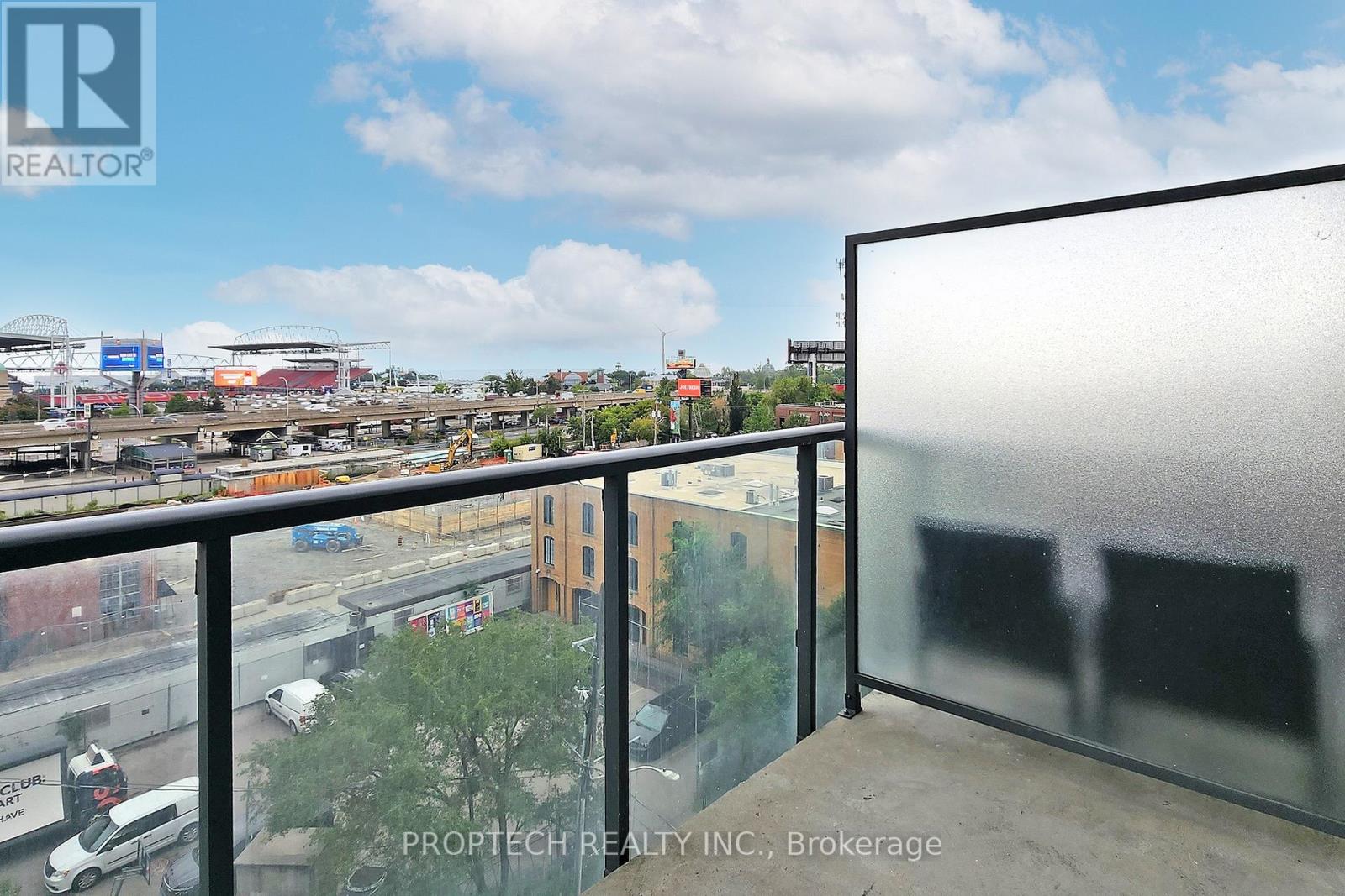 509 - 5 Hanna Avenue Property Photo 20