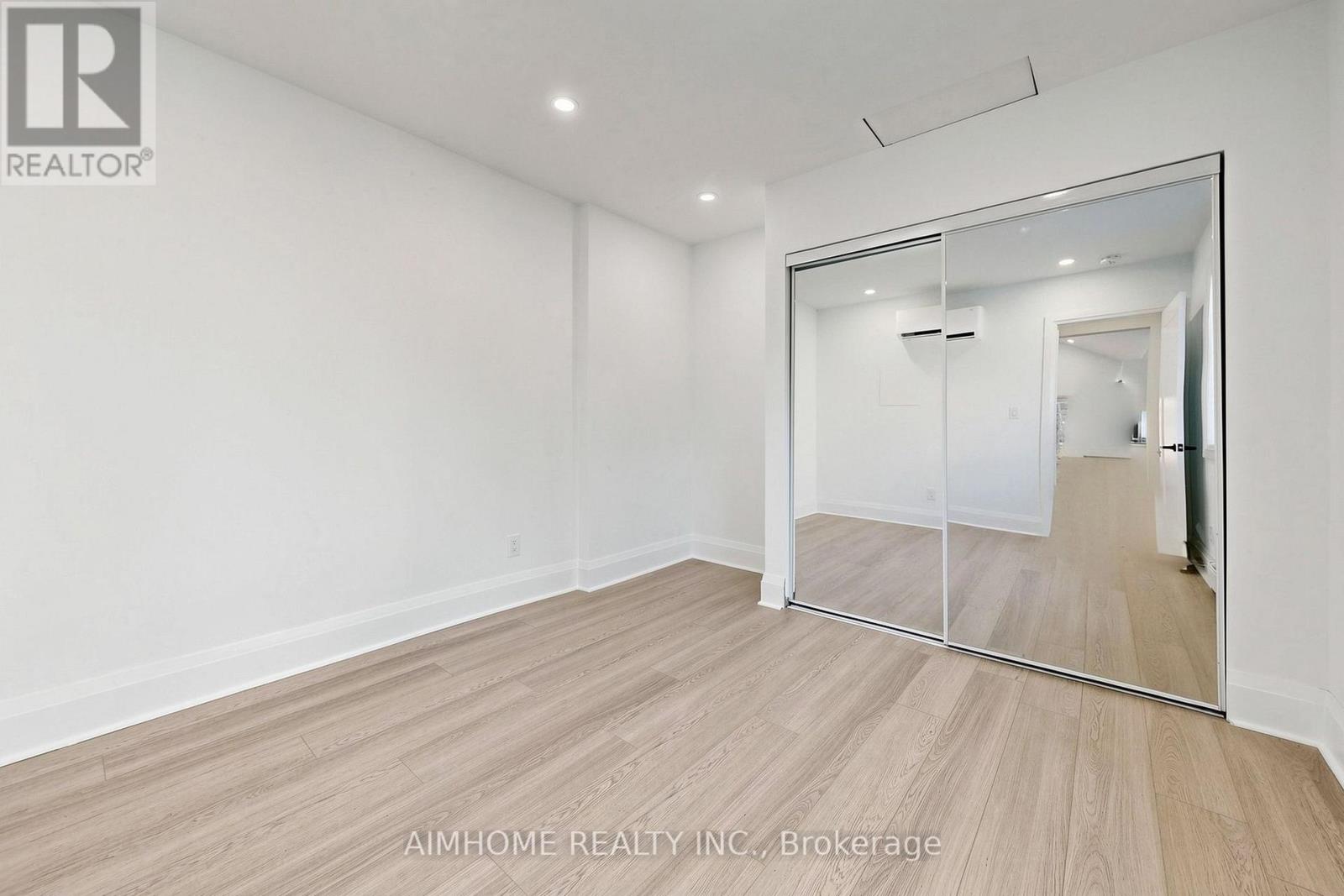 95 Steeles Avenue E Property Photo 27