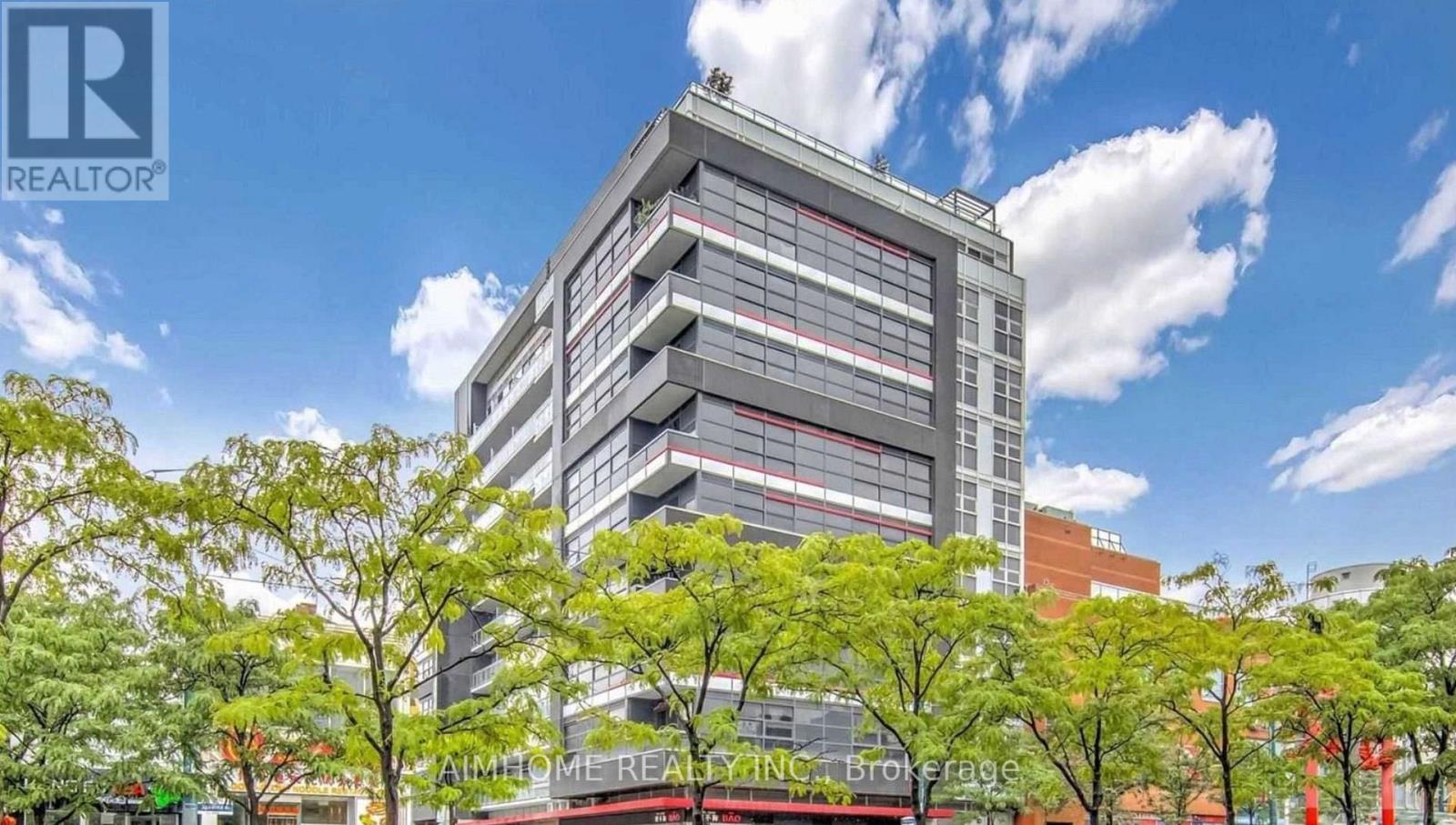 706 - 10 WILLISON SQUARE
