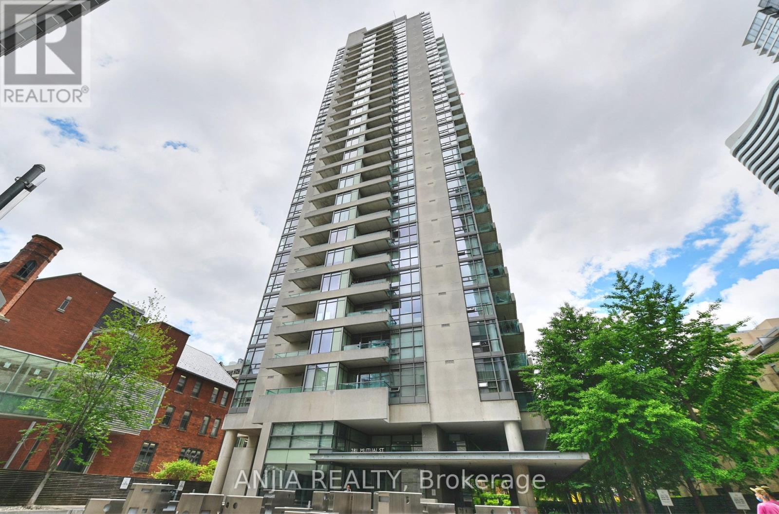 1001 - 281 MUTUAL STREET