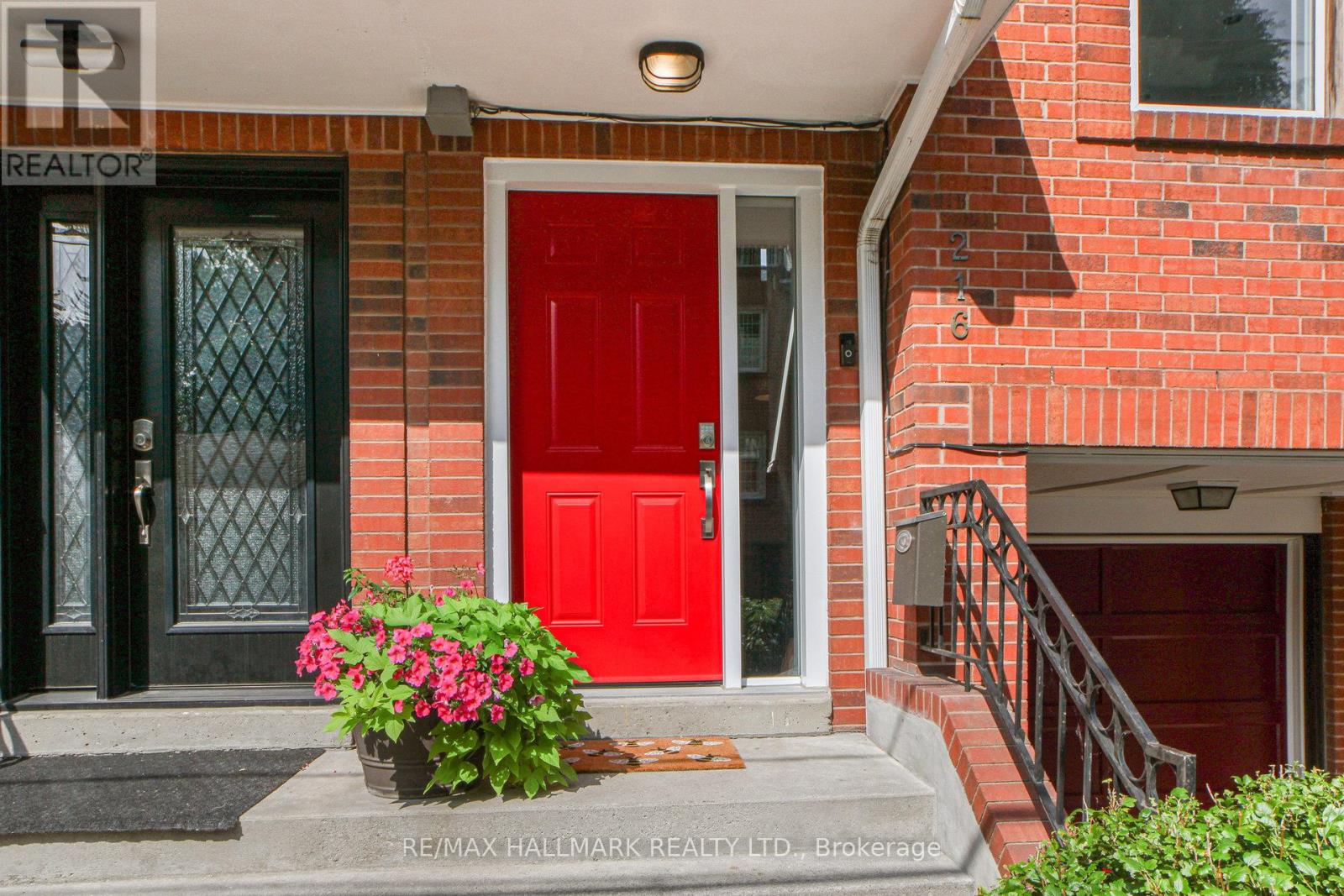 216 MILAN STREET