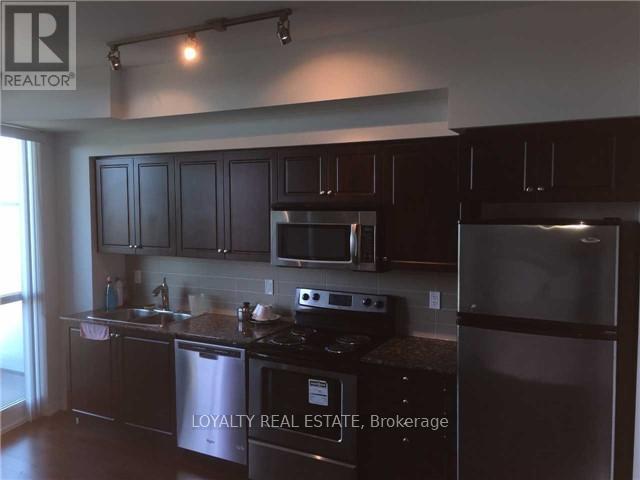 768 - 209 Fort York Boulevard Property Photo 6
