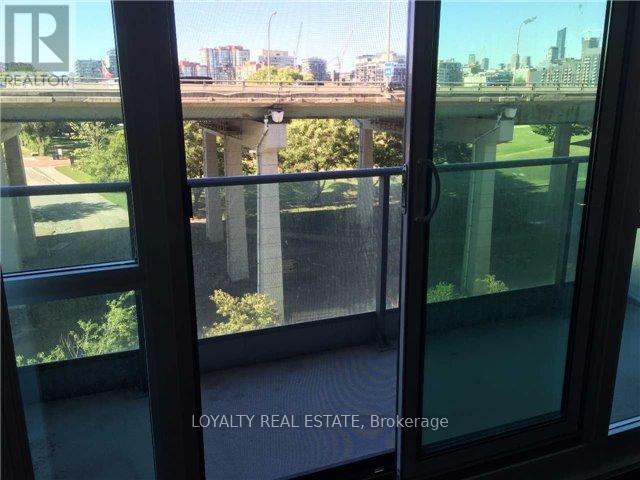 768 - 209 Fort York Boulevard Property Photo 9