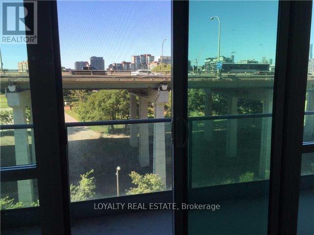 768 - 209 Fort York Boulevard Property Photo 10